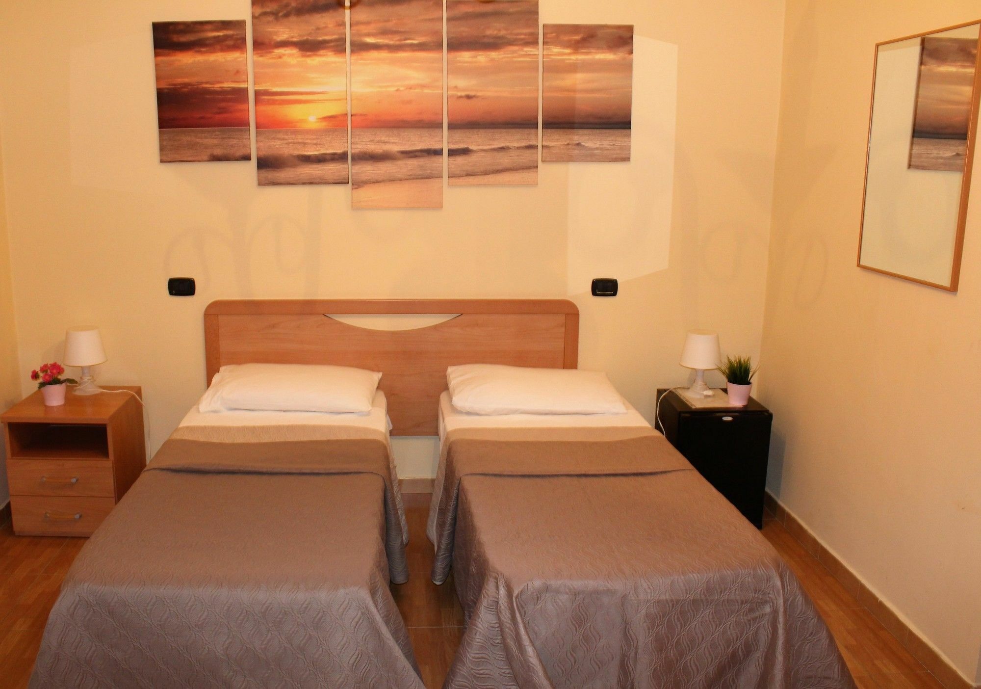 Maria 3* Naples